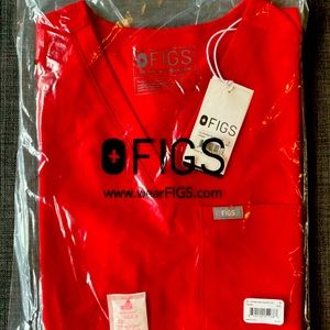 NWT Figs Red Catarina scrub top S